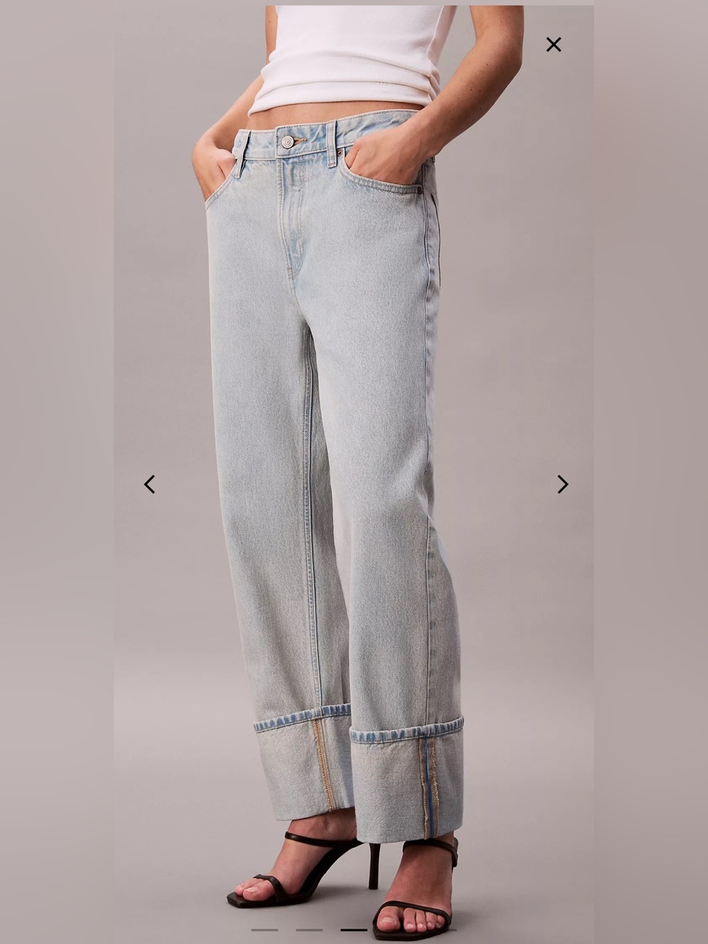 NWOT Calvin Klein Light Wash Cuffed Straight-Leg Jeans size 29